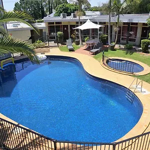 Jacksons Motor 3*, Adelaide Australia
